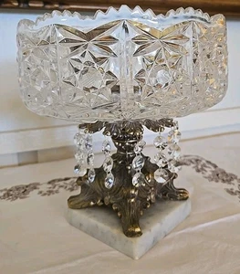 Tazón de pedestal de cristal vintage compota de metal fundido base de latón diente de sierra de mármol - Imagen 1 de 12