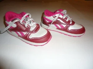 (1) Pair Reebok Classic Toddler Girls Red Athletic Shoes - Size 8 - Picture 1 of 5