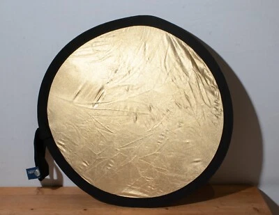 Lastolite Mini Reflector Circular Mini 12inch (30cm) Gold/White - Image 1 of 3