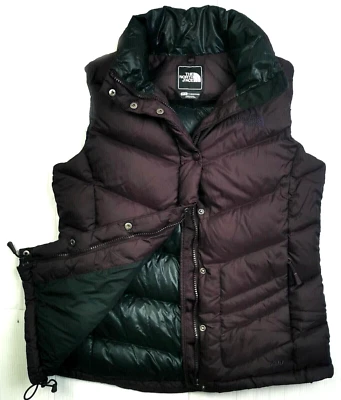 热卖 女式 北面 700 运动 GOOSE DOWN 绗缝 PUFFER 紫色背心夹克 M — 第 1/4 张图片