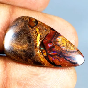 14.11 ct Pear Cabochon (28 x 16 mm) Multi Color Australian Koroit Boulder Opal - Picture 1 of 1