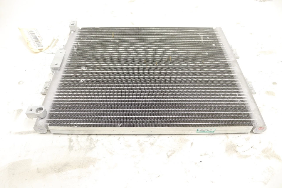 Conjunto de unidad condensadora Kubota RTV 1100 15 K7731-87610 50039 Foto 1 de 4