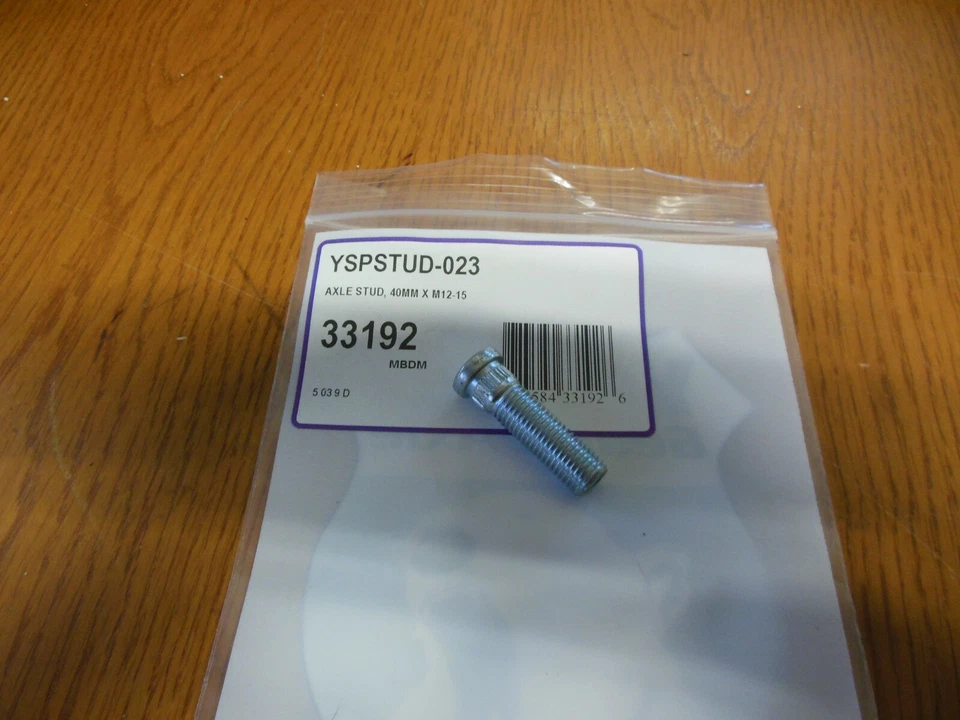 Perno de eje Yukon Gear YSPSTUD-023 40 MM X M12-15 Foto 1 de 1