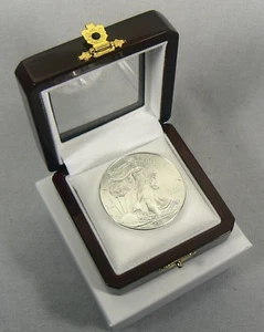 6 cajas de monedas de madera roja cereza con interior de terciopelo blanco (SOLO CAJA) - Imagen 1 de 4