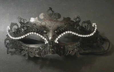NEW!! Womans Venetian Rhinestone Masquerade Mask for Party, Eye Mask, Prom, Ball - Image 1 of 4