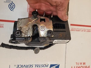 04-08 PONTIAC GRAND PRIX DOOR LOCK LATCH ACTUATOR FRONT LEFT DRIVER OEM - Picture 1 of 2
