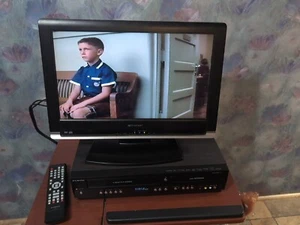 Funai ZV427FX4 DVD Recorder / VCR Combo  HDMI output includes manual and remote - Picture 1 of 7