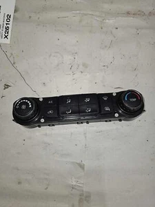 17 18 19 GMC SIERRA 1500 Heater A/c Control CLASSIC STYLE 84199205 - Picture 1 of 3