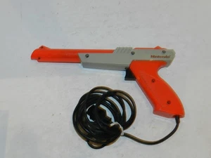 Nintendo NES Orange Zapper Gun NES-005  Tested - Picture 1 of 1