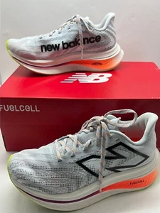 New Balance Women's FuelCell Supercomp Trainer V2 Running Shoe SIZE 7 - Picture 1 of 9