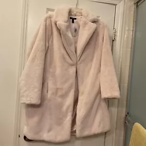 Women’s Torrid Baby Pink Butter Soft Faux Fur Coat Size 2X (18-20) - Picture 1 of 3