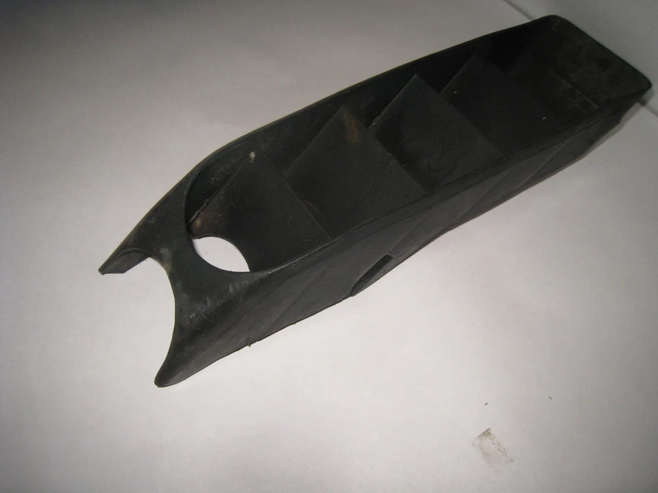 1987 POLARIS TRACK BOSS 250 ВОЗДУХОЗАБОРНИК ЖАЛЮЗИ КРЫШКА (ЧЕРНЫЙ) - Изображение 1 из 4