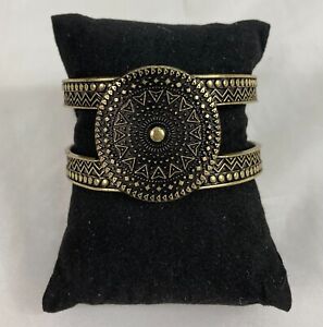 Paparazzi Textured Trade Brass Bracelet