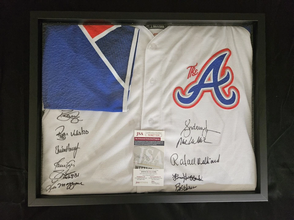 Camiseta deportiva firmada por 11 autos de los Grandes Leyendas de los Atlanta Braves + certificado de autenticidad de testigo de la JSA Foto 1 de 1