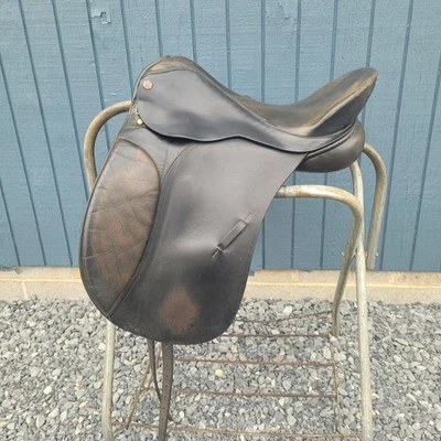 Sillín de doma Albion 17,5" Foto 1 de 4