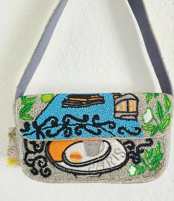Bolsa tiracolo/ombro com miçangas Paris cena café, detalhe artesanal, elegante  - Imagem 1 de 4