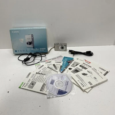 Canon PowerShot SD600 6.0MP Digital ELPH Camera (For Parts or Repair) - Image 1 of 4