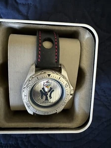 NEW YORK YANKEES Vintage 1998 World Series Champions UHR - Bild 1 von 4