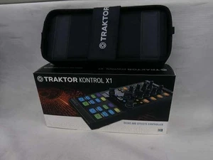Native Instruments Traktor Kontrol X1 MK2 Performance DJ Controller - Bild 1 von 11