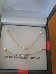 Womens 14k Yellow Gold And Genuine Cultured Pearl Necklace And Bracelet Set... - Picture 1 of 3