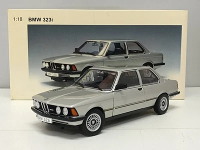 BMW 323i Grigio 1981 - Autoart 1:18 Usato + Box Rare Model - Immagine 1 di 4