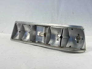 BMW 3 E21 1982 Rechts Glühbirnenhalter Heckleuchte 220710020201 kW DLZ69 - Picture 1 of 6