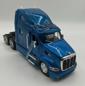 JADA ROAD RIGZ 1:32 PETERBILT MODEL 387 TRACTOR Blue RARE FIND BRAND NEW - Picture 1 of 14