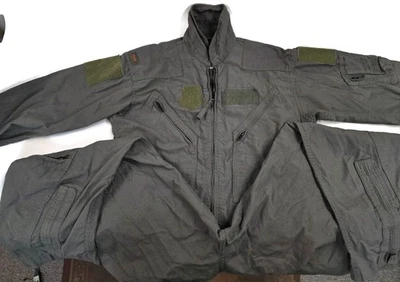 Mono Carter Industries Flyers CWU-27/P para hombre 40R verde salvia traje de vuelo FR Foto 1 de 4