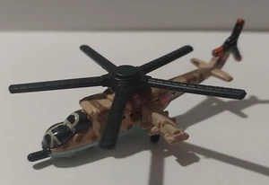 Vintage Micro Machines Military Helicopter Mi-24 Hind Gunship Desert Camo LGTI - Picture 1 of 6