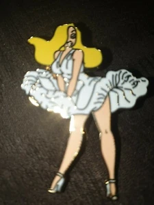 Sexy FUN - Nackter JESSICA HASE - PIN BADGE NEU  - Bild 1 von 1