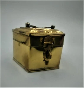 Vtg Solid Brass Hinged Trinket Box With Latch 3X3X3 Treasure Box Aged Patina - Picture 1 of 11