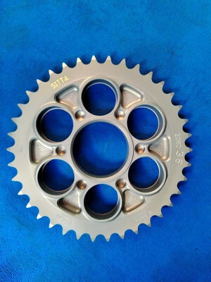 PIÑÓN TRASERO DUCATI V4 V2 PANIGALE 1199 1299 1198 1098 SITTA ERGAL 520 38T Foto 1 de 4