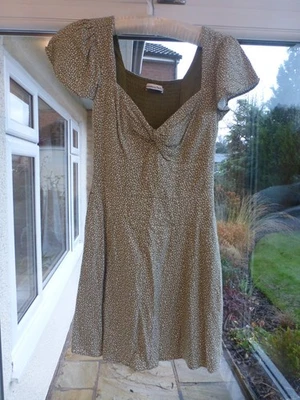 Mini Vestido Abercrombie & Fitch Verde Cuello en V Calado Lunares Talla XXS Foto 1 de 4