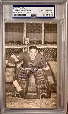 Terry Sawchuk Signed 1950’s JD McCarthey Hockey Postcards Auto PSA/DNA Red Wings - Image 1 of 2