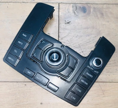 奥迪 Q7 MMI 中心接口控制台控制开关面板原始设备制造商 2012 - 2015 — 第 1/3 张图片