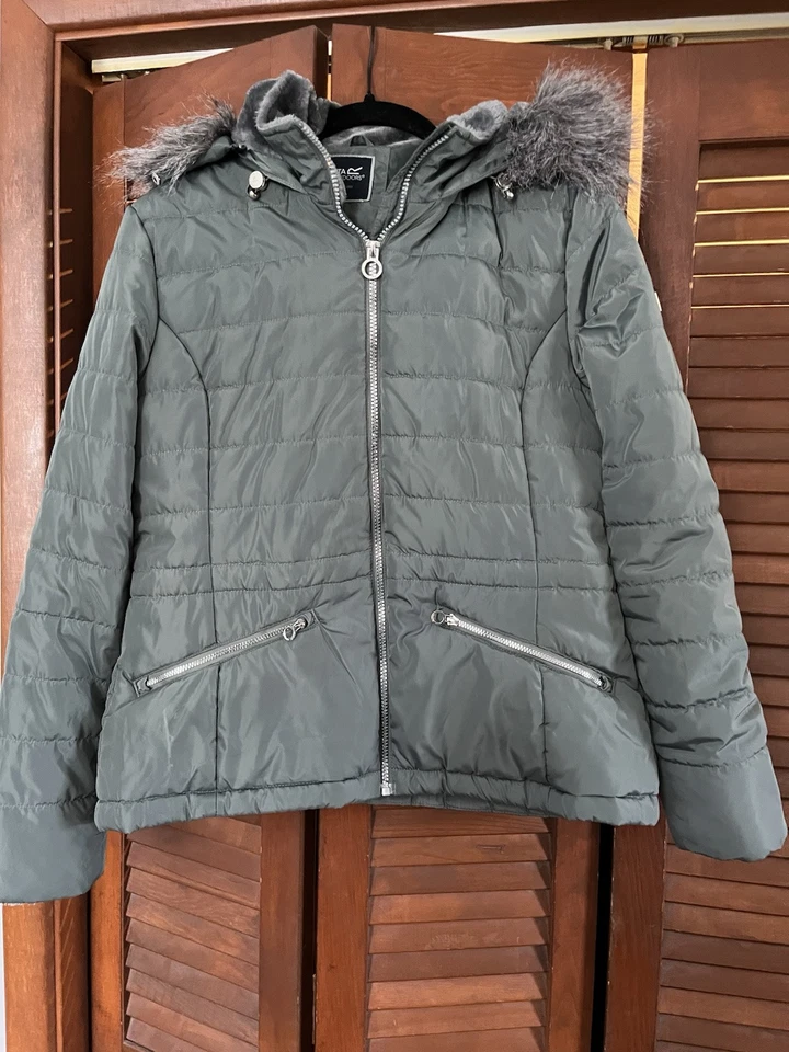 Chaqueta para mujer Regatta talla 14 verde salvia Foto 1 de 4