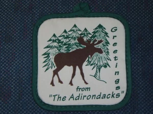 1 NUEVO Bache - MOOSE, "Saludos desde The Adirondacks" - NY - Imagen 1 de 1