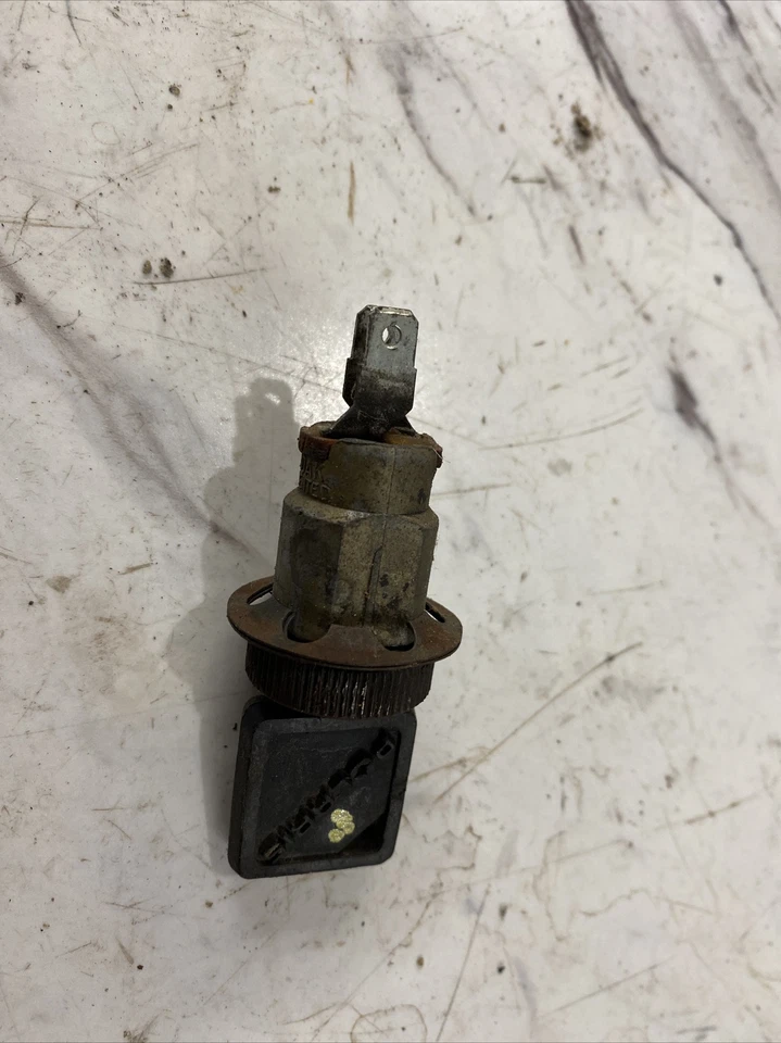 1979 - 1981 Vintage Polaris TXL Tx 340 440 interruptor de ignição funciona bem - Imagem 1 de 2