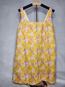 ASOS DESIGN Denim Aline Pinny in 60's Floral Print Womens Size 8 Groovy Dress - Picture 1 of 7