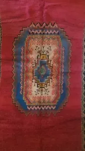 Vintage Handmade Moroccan Rug 4 ft x 6 ft berber rug bohemian rug Red Geometric - Picture 1 of 11