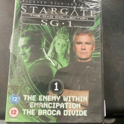 Stargate SG1, The DVD Collection. Volume One.  Three Episodes.  - Image 1 of 2
