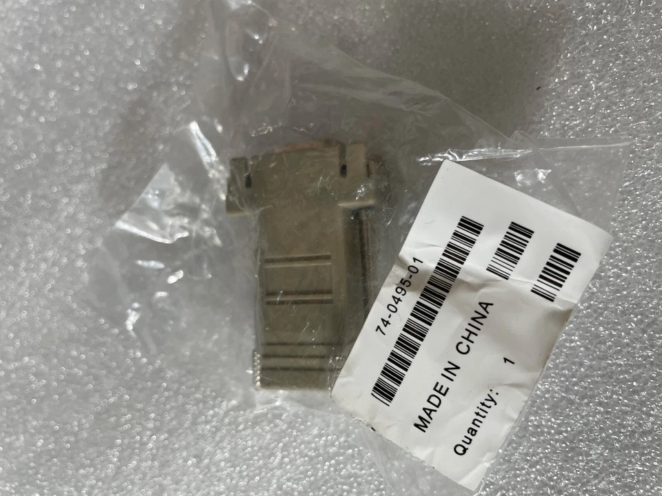 New Cisco 74-0495-01 DB9F-RJ45 Modular  Network Adapter - Image 1 of 1
