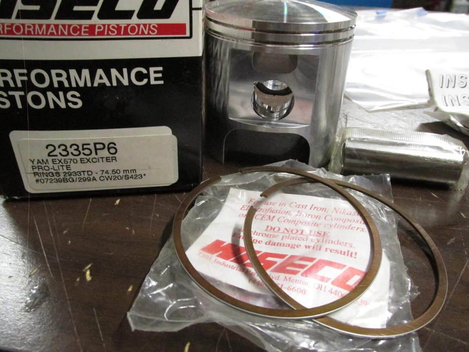 Wiseco NOS piston 2335P6 - Image 1 of 1