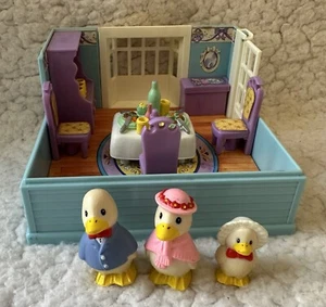 VTG Takara Furry Families Duck Family Playset Playhouse 3 Ducks Retro 90s Toy - Picture 1 of 10