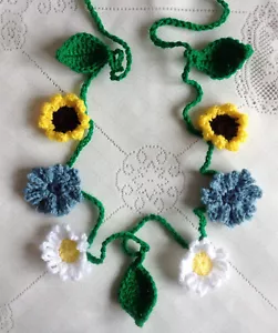 Crochet Daisy Sunflower Cornflower Garland Bunting Door Window Wall Camper Gift - Picture 1 of 2