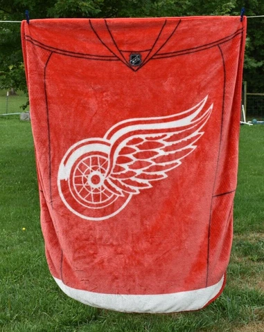 Detroit Redwings NHL Fleece Stadium Blanket Couch Throw 62" x 48" Cover