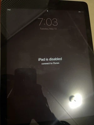 Apple iPad Air 1st Generation Tablet 64GB, Cellular, No SIM Card Silver - Image 1 of 3