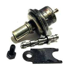 1990 GMC / CHEVY TH400 TURBO 400 AUTO TRANS VACUUM MODULATOR & PIECES - Picture 1 of 9