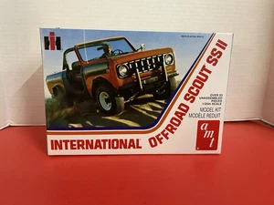AMT International Offroad Scout SSII 1/25 Scale Open Box PARTS Complete Used. - Picture 1 of 14