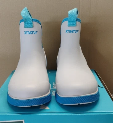 Bota al tobillo XTRATUF® para hombre 6" Guy Harvey blanca y azul XADSMGH1 talla 8M Foto 1 de 4